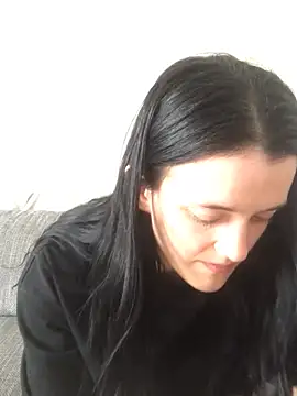 LeonieClaire online show from March 14, 2026, 12:22 pm