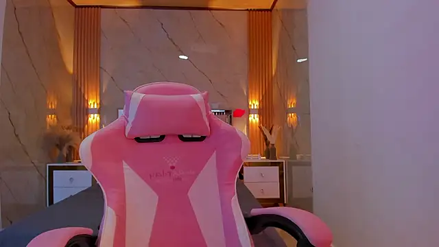 avigail xo online show from February 7, 2026, 12:35 pm