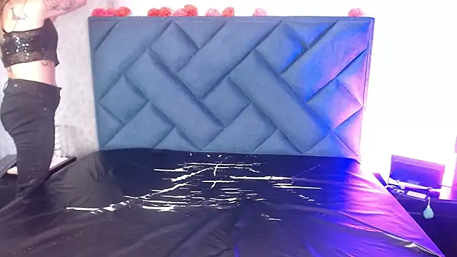 Snapshot of Lia_tomson chatting on February 21, 2026, 7:05 pm Lia tomson online show from February 21, 2026, 7:05 pm