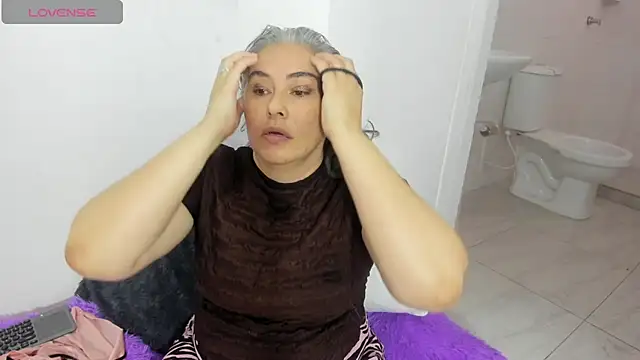 mature gold1 online show from February 10, 2026, 11:53 am