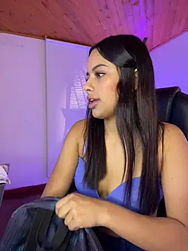 Snapshot of Dulce_pink18 chatting on February 1, 2026, 4:05 pm Dulce pink18 online show from February 1, 2026, 4:05 pm