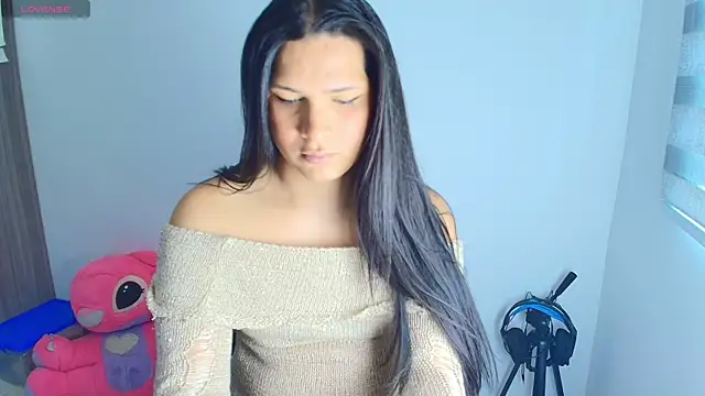 Snapshot of alys_love chatting on May 30, 2026, 4:12 pm alys love online show from May 30, 2026, 4:12 pm