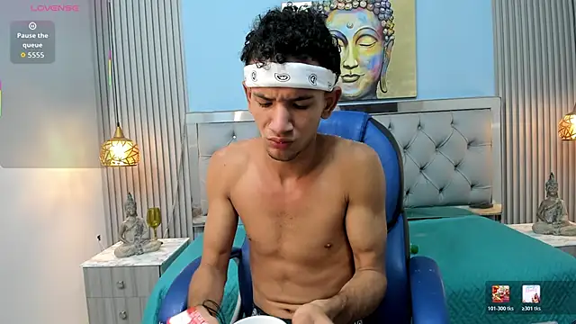 JDWhite18 online show from April 13, 2026, 4:27 am