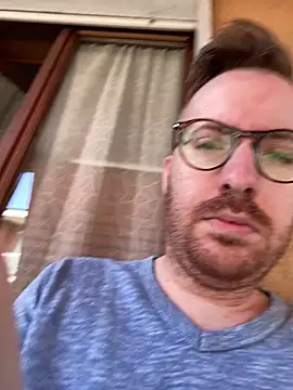 Snapshot of io1Elian chatting on July 20, 2026, 9:49 am io1Elian online show from July 20, 2026, 9:49 am