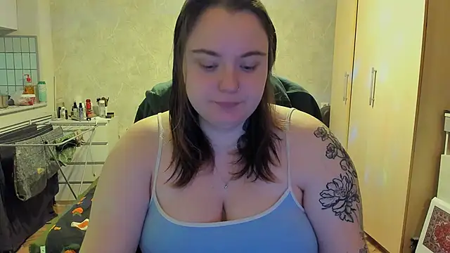 katya idinax online show from February 13, 2026, 3:34 pm