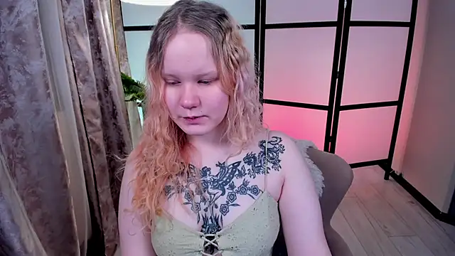 AnnieVibe online show from February 20, 2026, 5:37 pm