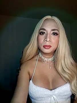 Snapshot of DollyWinter chatting on February 10, 2026, 2:49 pm DollyWinter online show from February 10, 2026, 2:49 pm