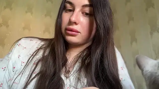 Snapshot of LiluMartiznir chatting on April 16, 2026, 6:14 am LiluMartiznir online show from April 16, 2026, 6:14 am