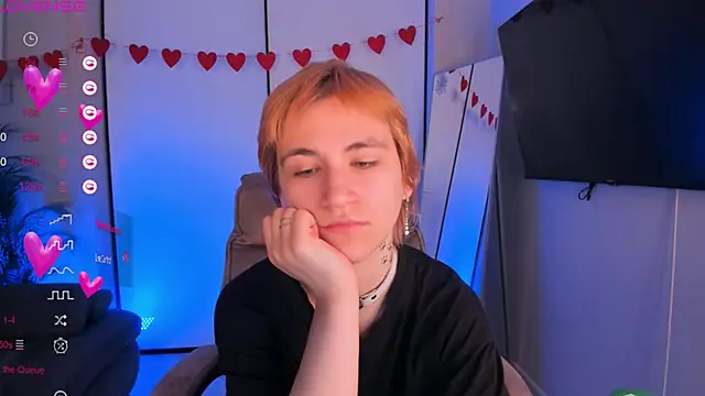 AutumnWhisper online show from March 11, 2026, 8:58 pm