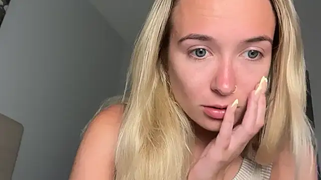 kelseyblu online show from June 14, 2026, 11:17 pm
