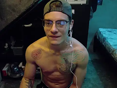 Snapshot of The-cashmaster chatting on April 8, 2026, 11:50 pm The-cashmaster online show from April 8, 2026, 11:50 pm