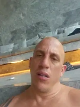 Snapshot of superhotpapi chatting on February 2, 2026, 5:45 pm superhotpapi online show from February 2, 2026, 5:45 pm