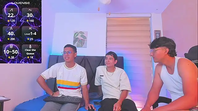 StellayDrake online show from February 25, 2026, 1:44 pm