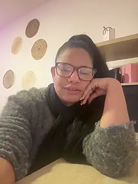 Snapshot of MelOnlyOf chatting on February 12, 2026, 12:38 pm MelOnlyOf online show from February 12, 2026, 12:38 pm