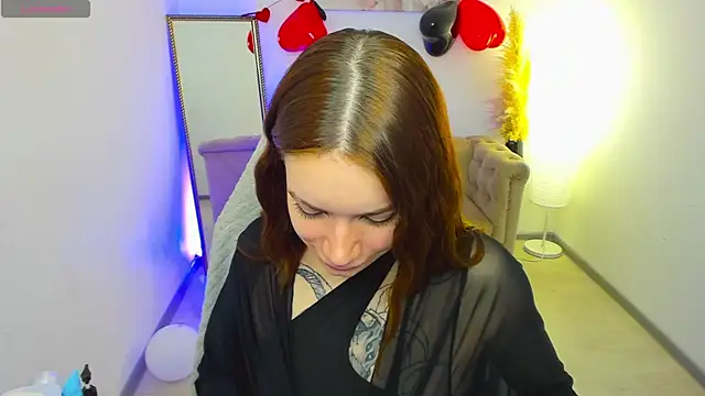 Snapshot of LaylaDiaries chatting on February 13, 2026, 10:59 am LaylaDiaries online show from February 13, 2026, 10:59 am