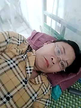 miko nyan2006 online show from April 4, 2026, 8:26 pm