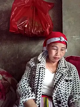 Snapshot of lena-cute chatting on February 23, 2026, 10:27 am lena-cute online show from February 23, 2026, 10:27 am