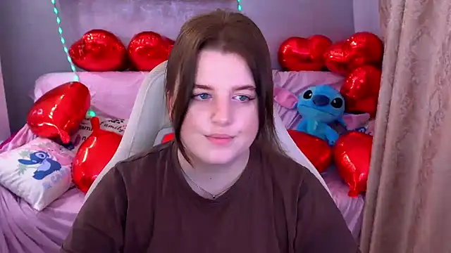 KristiFoxy online show from February 9, 2026, 6:22 am