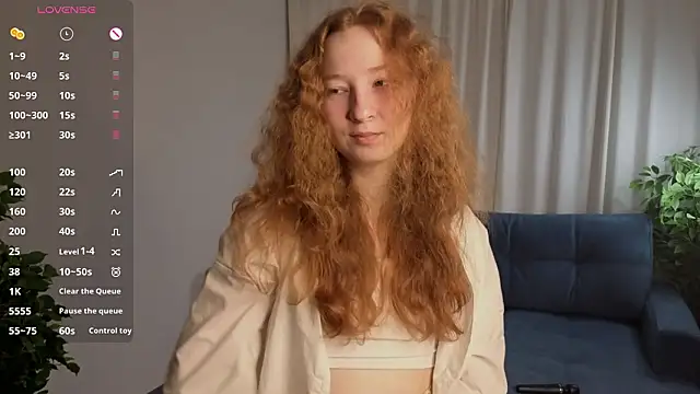 Snapshot of MaraButtrey chatting on February 27, 2026, 1:17 am MaraButtrey online show from February 27, 2026, 1:17 am