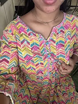 Snapshot of nauty_girl_shalu chatting on February 19, 2026, 4:53 am nauty girl shalu online show from February 19, 2026, 4:53 am