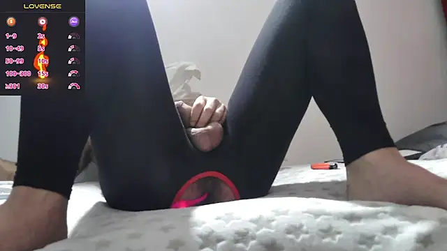 ItalianDaddyBear online show from February 9, 2026, 10:30 pm