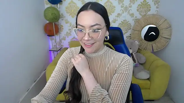 ALISS M  online show from February 27, 2026, 11:15 pm