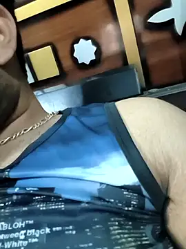 MrCurioX online show from April 10, 2026, 2:13 pm