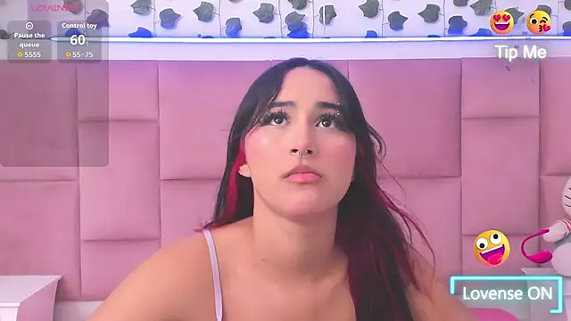 LeslieCute69 online show from February 27, 2026, 7:35 pm