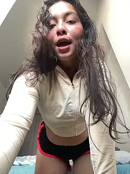 Snapshot of Issa-Lorens chatting on March 13, 2026, 7:08 pm Issa-Lorens online show from March 13, 2026, 7:08 pm