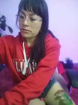 Snapshot of missfungi8 chatting on March 19, 2026, 1:05 am missfungi8 online show from March 19, 2026, 1:05 am