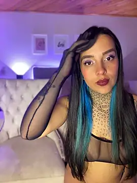 Snapshot of Annie_Alicee chatting on May 2, 2026, 4:23 pm Annie Alicee online show from May 2, 2026, 4:23 pm