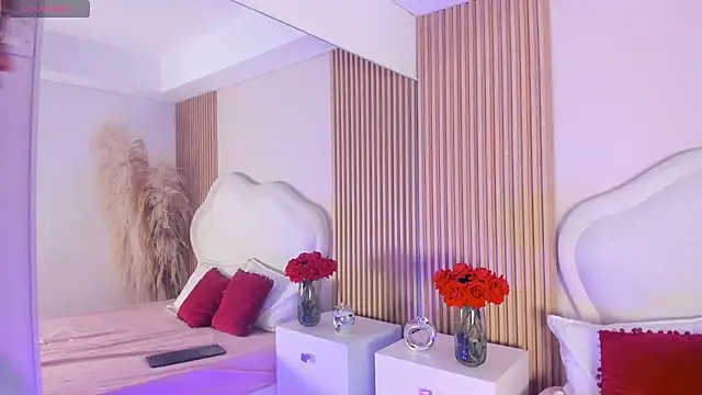 rebeca taylor online show from March 6, 2026, 3:12 am