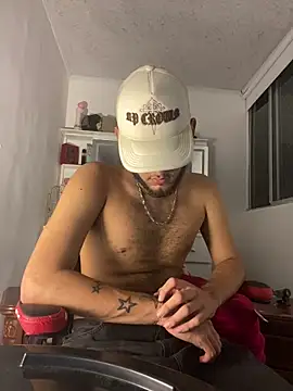 Sebolaz333 online show from May 30, 2026, 7:58 am