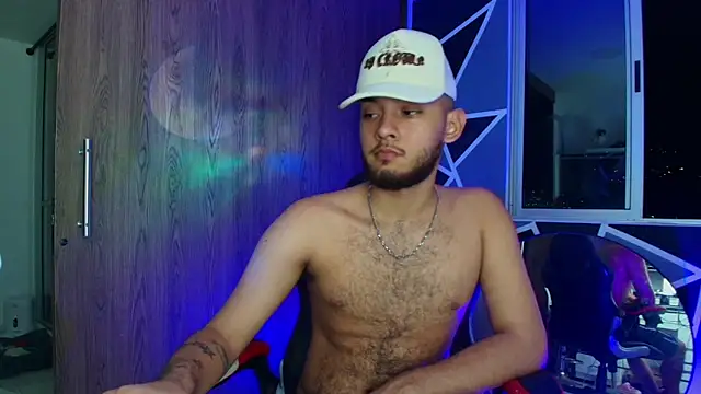 Sebolaz333 online show from June 21, 2026, 3:23 am