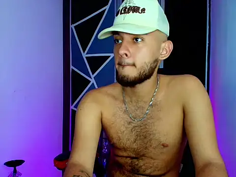 Sebolaz333 online show from June 17, 2026, 5:40 am