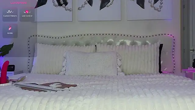 Snapshot of ViolettBaby chatting on February 23, 2026, 5:57 pm ViolettBaby online show from February 23, 2026, 5:57 pm