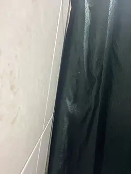 Emma Sanz   online show from March 11, 2026, 2:27 am