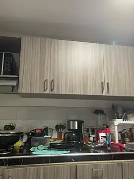 Emma Sanz   online show from March 16, 2026, 12:20 pm