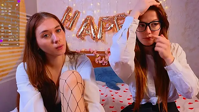 Snapshot of MelanieTwice chatting on February 7, 2026, 12:46 pm MelanieTwice online show from February 7, 2026, 12:46 pm