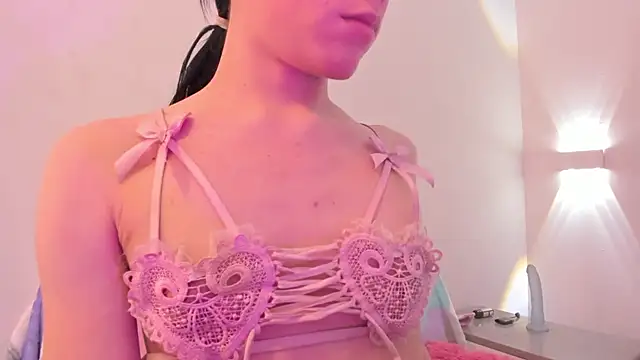 AllanaRosee online show from July 9, 2026, 1:10 pm