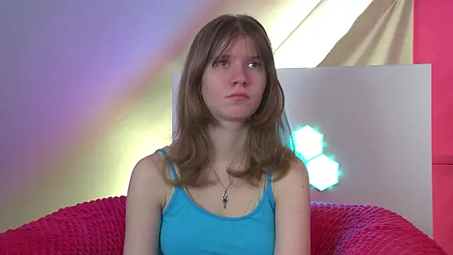 MilaMaelis online show from March 9, 2026, 6:28 am