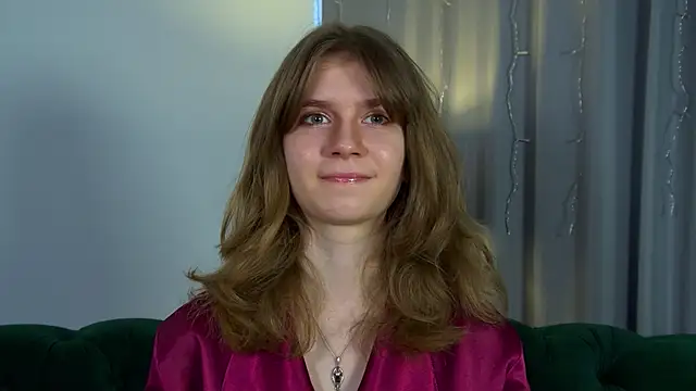 MilaMaelis online show from April 11, 2026, 7:45 am