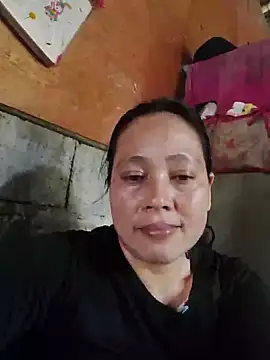 Snapshot of May_Bombs chatting on April 24, 2026, 1:18 am May Bombs online show from April 24, 2026, 1:18 am