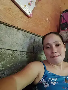 Snapshot of May_Bombs chatting on May 21, 2026, 3:59 am May Bombs online show from May 21, 2026, 3:59 am