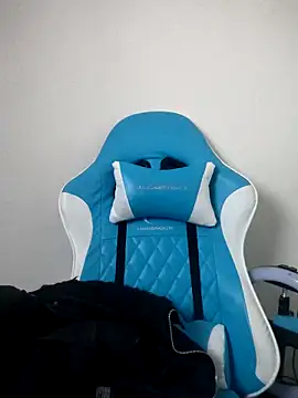 Julieta Parker online show from April 8, 2026, 7:21 am