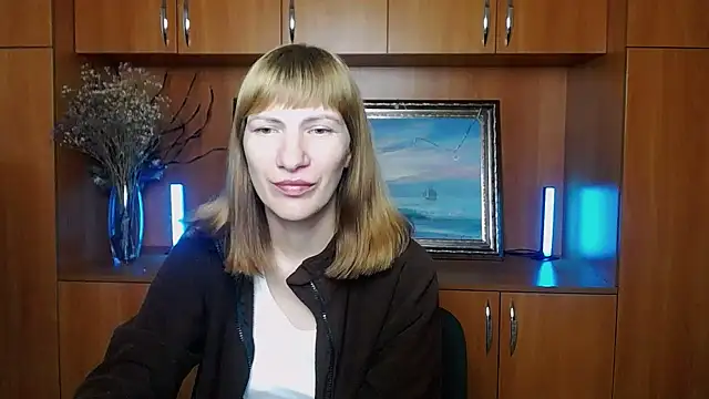 Snapshot of Rosalinda_ro chatting on July 5, 2026, 4:19 am Rosalinda ro online show from July 5, 2026, 4:19 am
