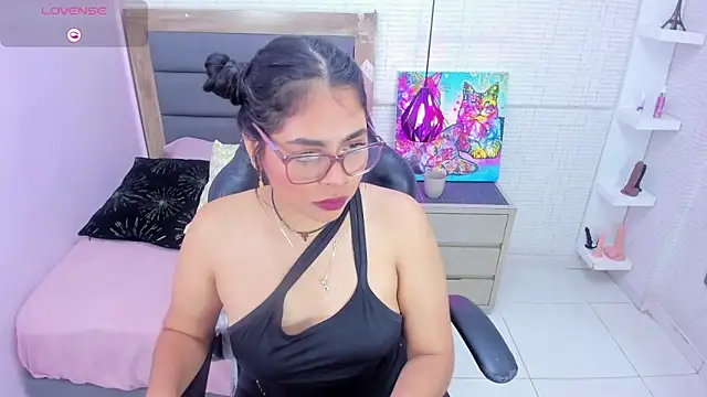 LISIEMARGOTH online show from May 29, 2026, 1:06 pm
