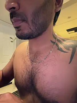 Snapshot of DaggerTie chatting on March 10, 2026, 7:29 pm DaggerTie online show from March 10, 2026, 7:29 pm