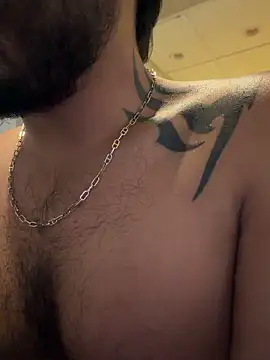 Snapshot of DaggerTie chatting on March 25, 2026, 1:54 pm DaggerTie online show from March 25, 2026, 1:54 pm