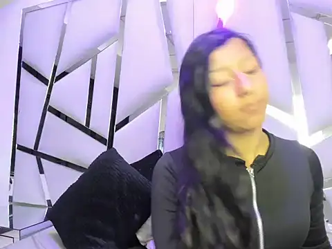 Snapshot of Vaneline2 chatting on February 20, 2026, 9:17 pm Vaneline2 online show from February 20, 2026, 9:17 pm